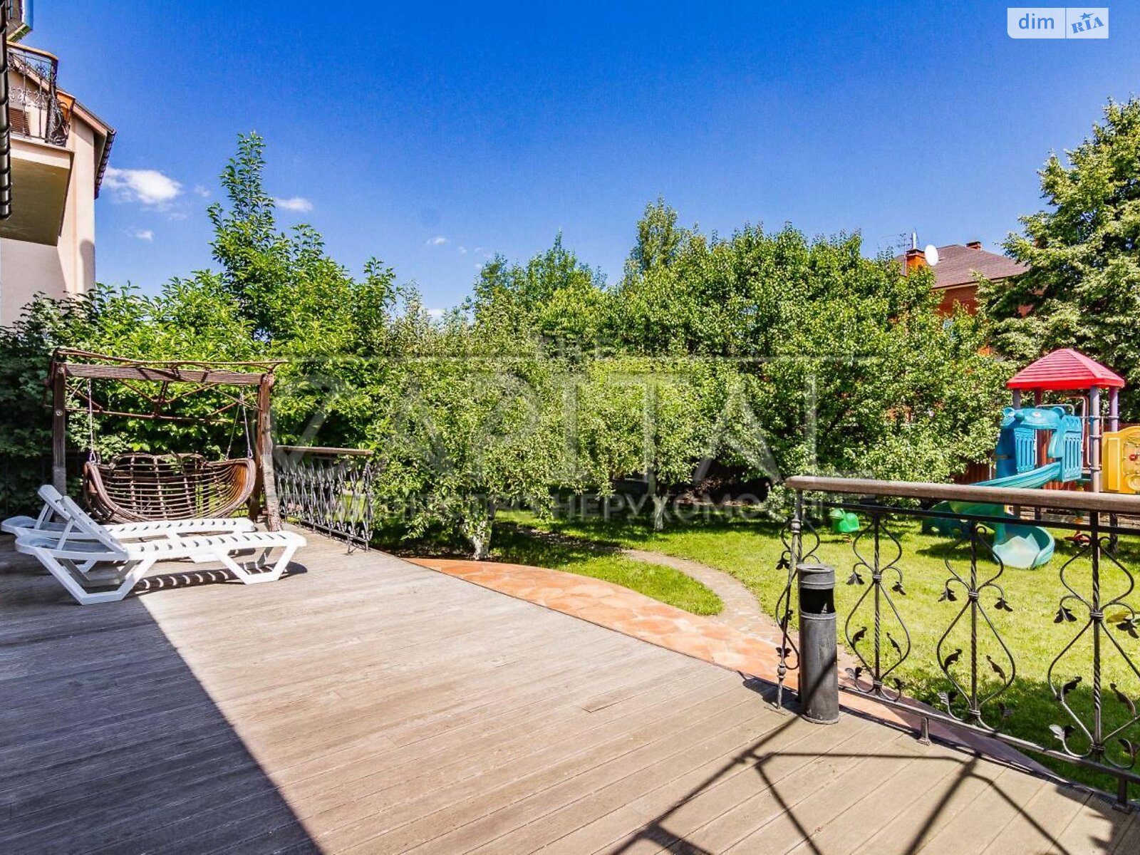 трехэтажный дом с верандой, 850.6 кв. м, кирпич. Продажа в Чабанах фото 1 трехэтажный дом с верандой, 850.6 кв. м, кирпич. Продажа в Чабанах фото 1
