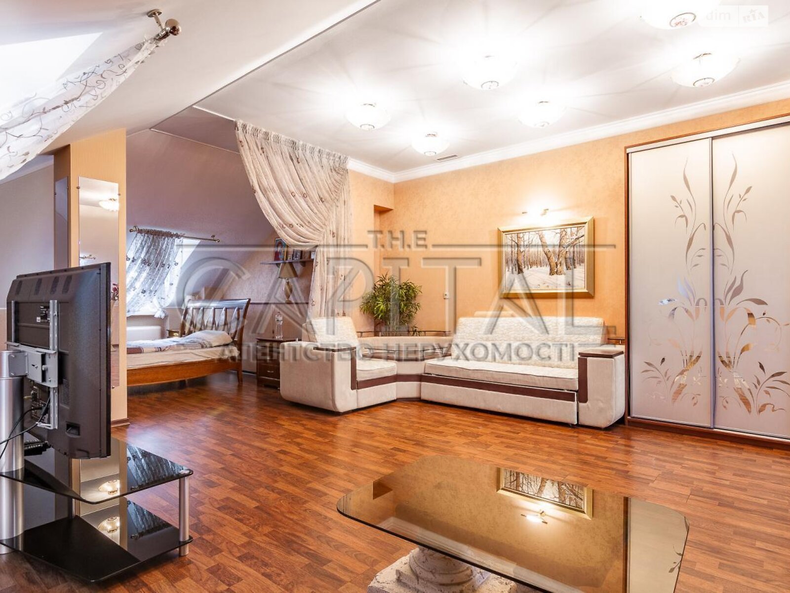трехэтажный дом с верандой, 850.6 кв. м, кирпич. Продажа в Чабанах фото 1 трехэтажный дом с верандой, 850.6 кв. м, кирпич. Продажа в Чабанах фото 1