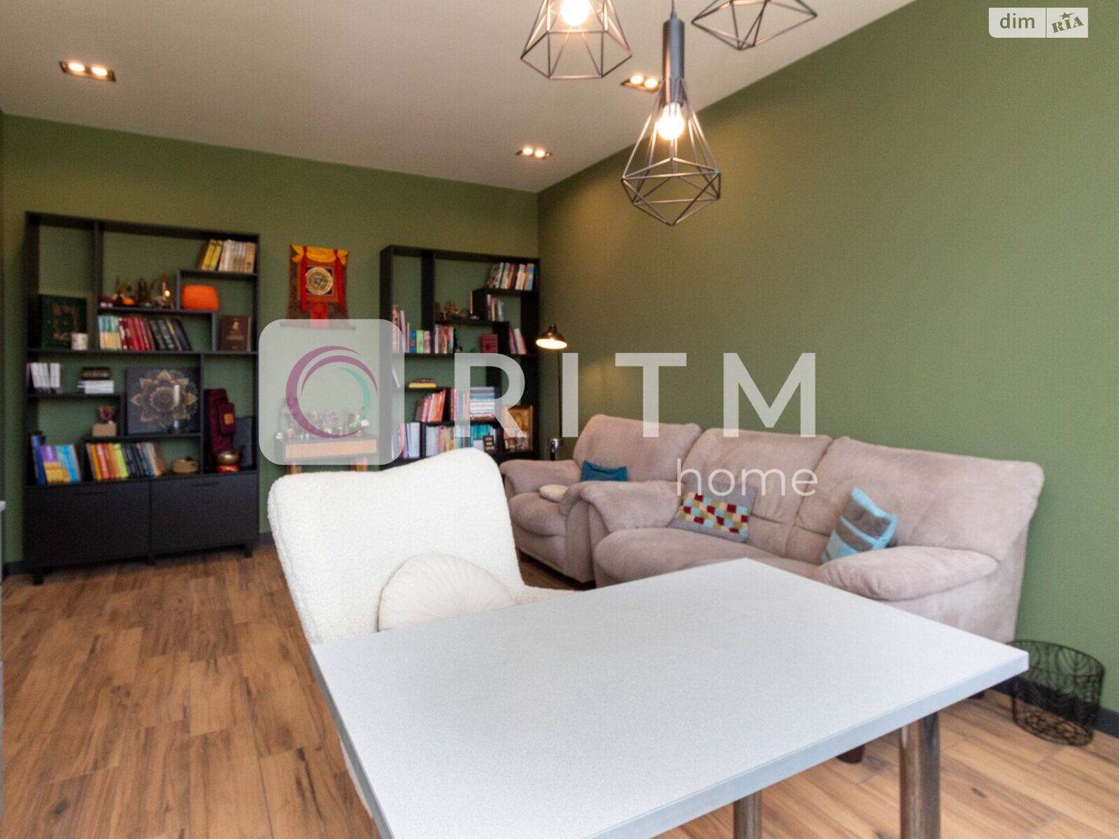 двухэтажный дом с отоплением, 251.3 кв. м, кирпич. Продажа в Чагоре фото 1 двухэтажный дом с отоплением, 251.3 кв. м, кирпич. Продажа в Чагоре фото 1