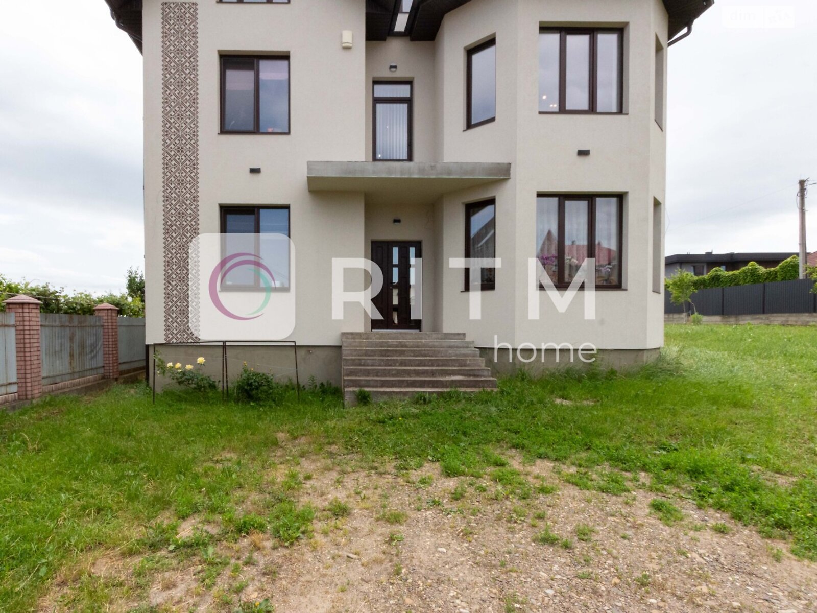 двухэтажный дом с отоплением, 251.3 кв. м, кирпич. Продажа в Чагоре фото 1 двухэтажный дом с отоплением, 251.3 кв. м, кирпич. Продажа в Чагоре фото 1