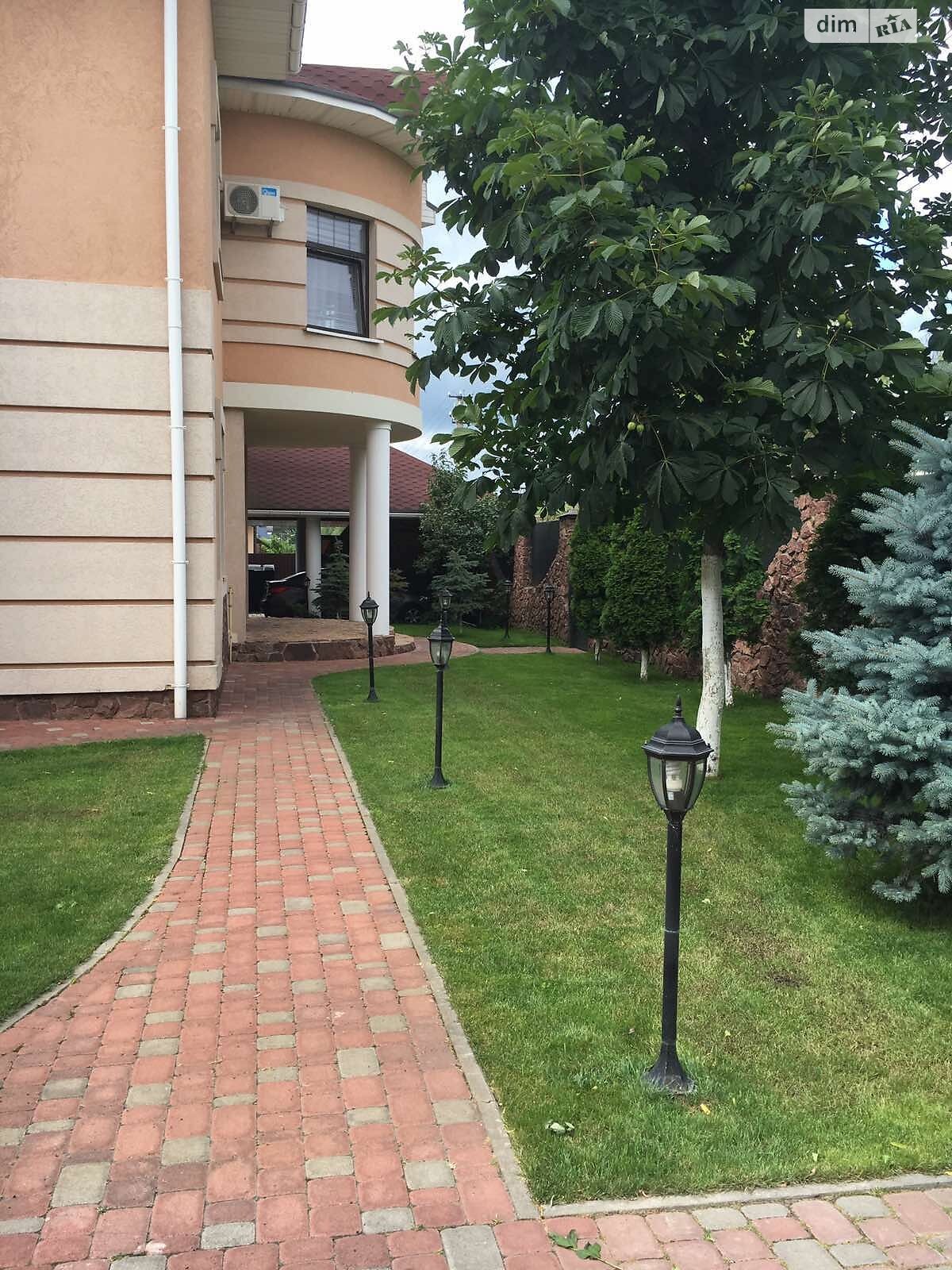 трехэтажный дом, 380 кв. м, кирпич. Продажа в Чайках фото 1 трехэтажный дом, 380 кв. м, кирпич. Продажа в Чайках фото 1