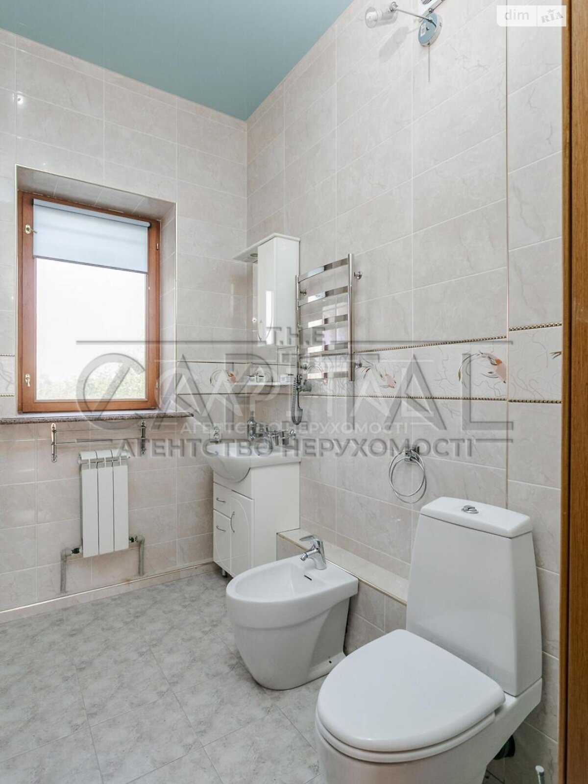 двоповерховий будинок з мансардою, 441 кв. м, цегла. Продаж у Чайках фото 1 двоповерховий будинок з мансардою, 441 кв. м, цегла. Продаж у Чайках фото 1