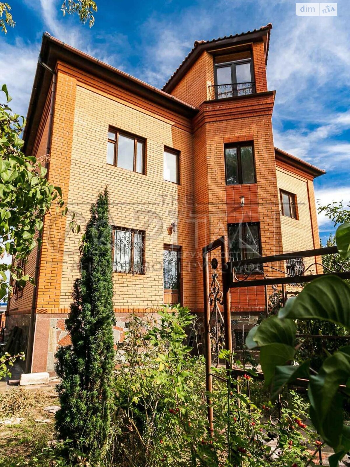 двоповерховий будинок з мансардою, 441 кв. м, цегла. Продаж у Чайках фото 1 двоповерховий будинок з мансардою, 441 кв. м, цегла. Продаж у Чайках фото 1