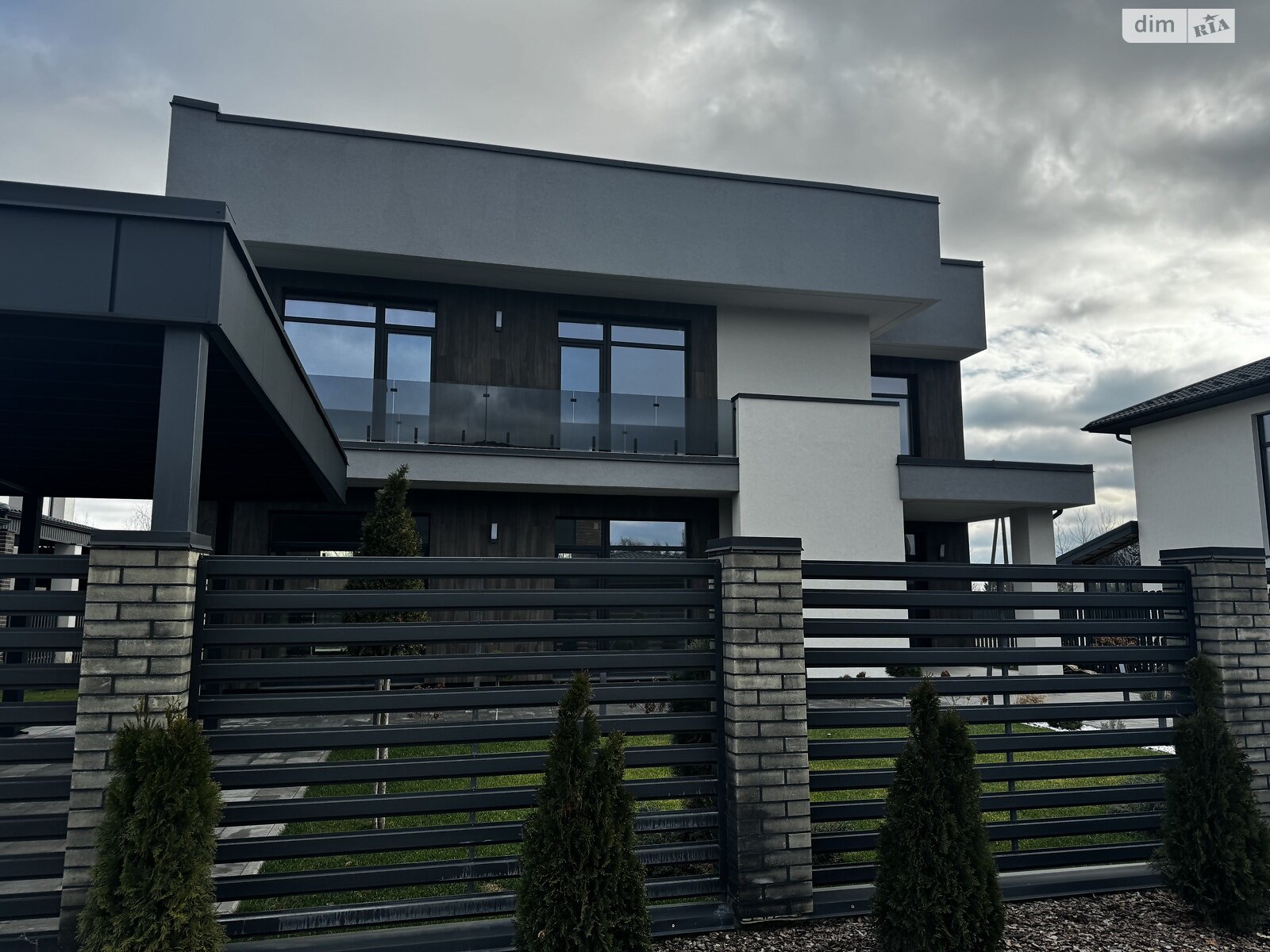 двухэтажный дом, 235 кв. м, кирпич. Продажа в Чайках фото 1 двухэтажный дом, 235 кв. м, кирпич. Продажа в Чайках фото 1