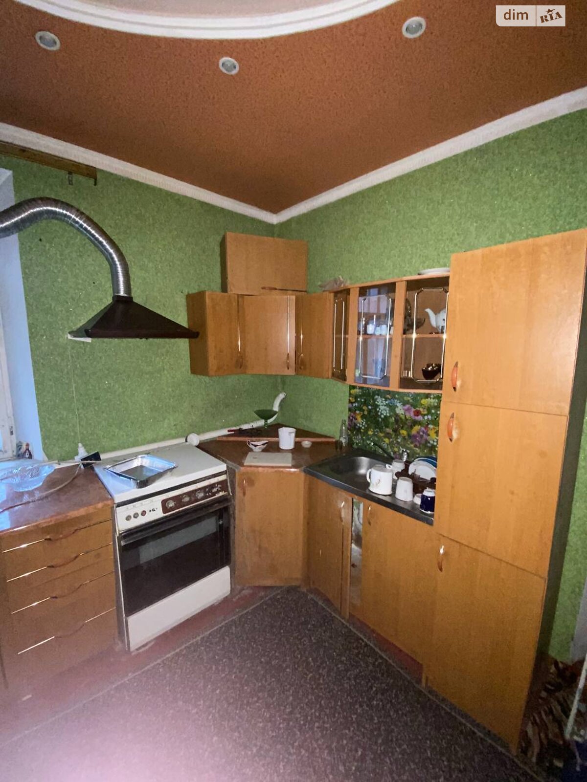 одноэтажный дом с ремонтом, 1500 кв. м, кирпич. Продажа в Чемеровцах фото 1 одноэтажный дом с ремонтом, 1500 кв. м, кирпич. Продажа в Чемеровцах фото 1