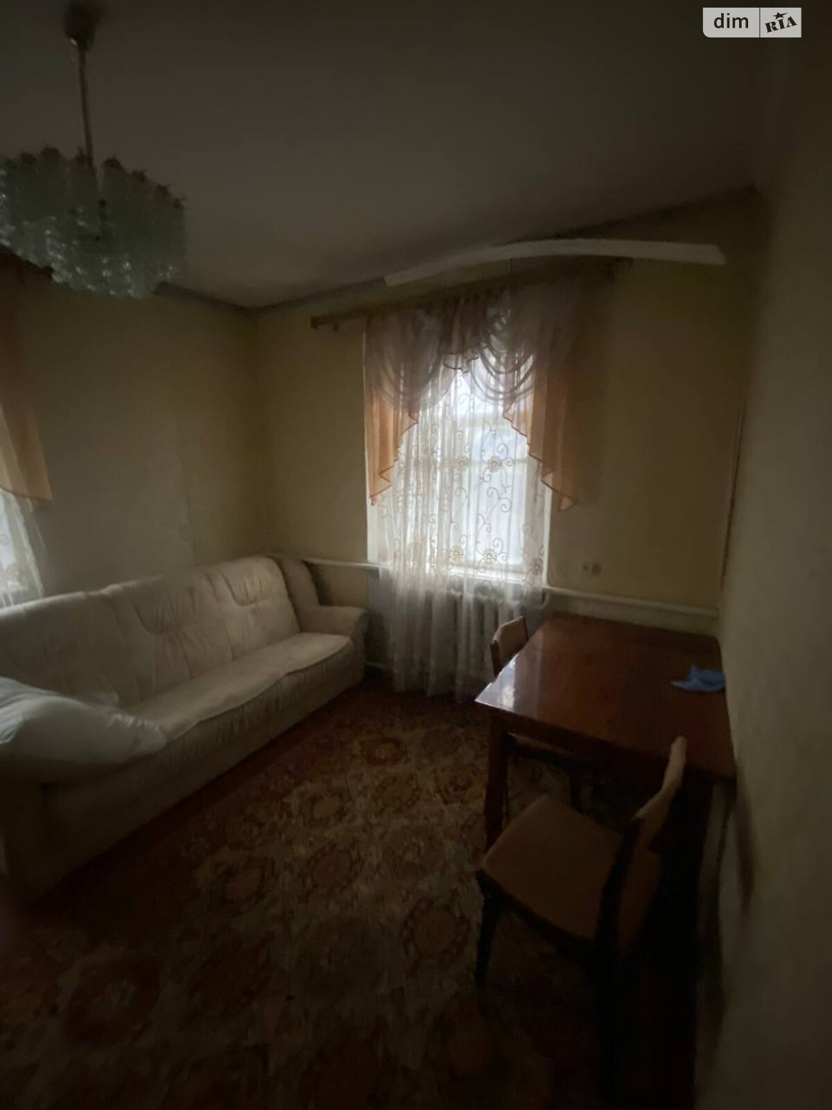 одноэтажный дом с ремонтом, 1500 кв. м, кирпич. Продажа в Чемеровцах фото 1 одноэтажный дом с ремонтом, 1500 кв. м, кирпич. Продажа в Чемеровцах фото 1