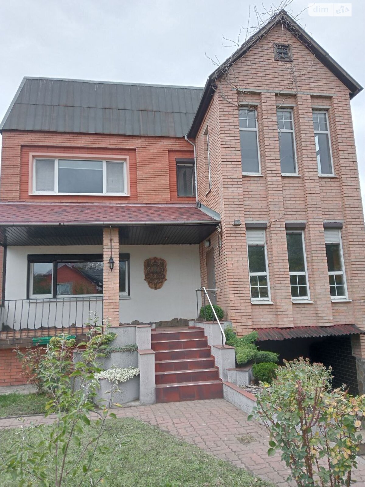 двоповерховий будинок з гаражем, 172.7 кв. м, цегла. Продаж в Черкасах, район Казбет фото 1 двоповерховий будинок з гаражем, 172.7 кв. м, цегла. Продаж в Черкасах, район Казбет фото 1