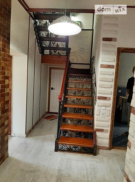 двухэтажный дом с садом, 200 кв. м, кирпич. Продажа в Черкассах район Казбет фото 1 двухэтажный дом с садом, 200 кв. м, кирпич. Продажа в Черкассах район Казбет фото 1