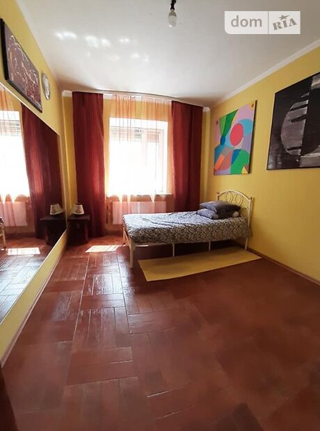 двухэтажный дом с садом, 200 кв. м, кирпич. Продажа в Черкассах район Казбет фото 1 двухэтажный дом с садом, 200 кв. м, кирпич. Продажа в Черкассах район Казбет фото 1