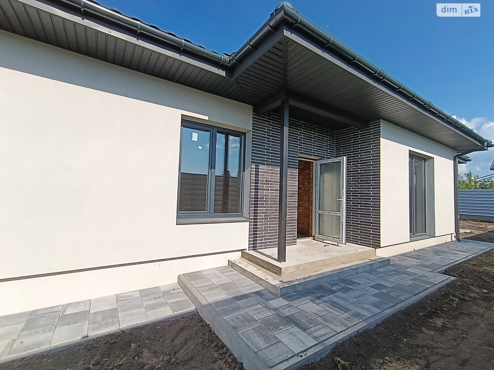 одноэтажный дом с отоплением, 129 кв. м, кирпич. Продажа в Черкассах район Луначарский фото 1 одноэтажный дом с отоплением, 129 кв. м, кирпич. Продажа в Черкассах район Луначарский фото 1