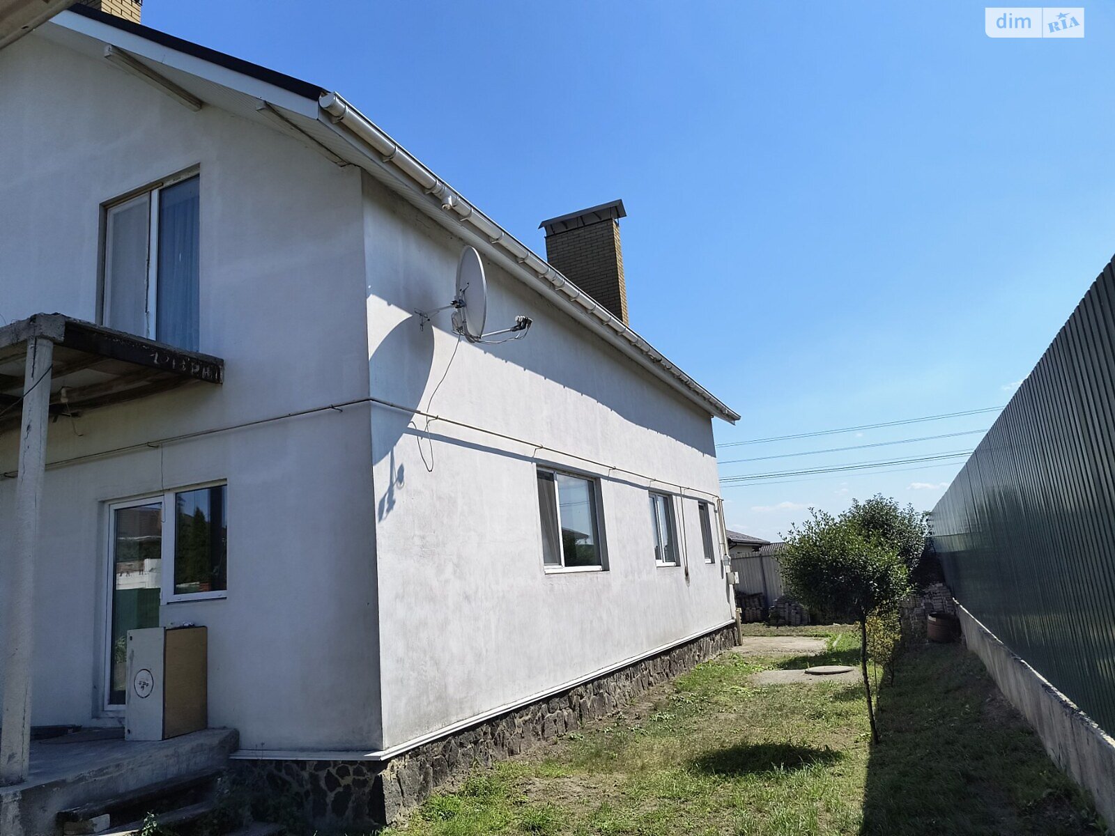 двухэтажный дом с балконом, 213 кв. м, кирпич. Продажа в Черкассах район Луначарский фото 1 двухэтажный дом с балконом, 213 кв. м, кирпич. Продажа в Черкассах район Луначарский фото 1