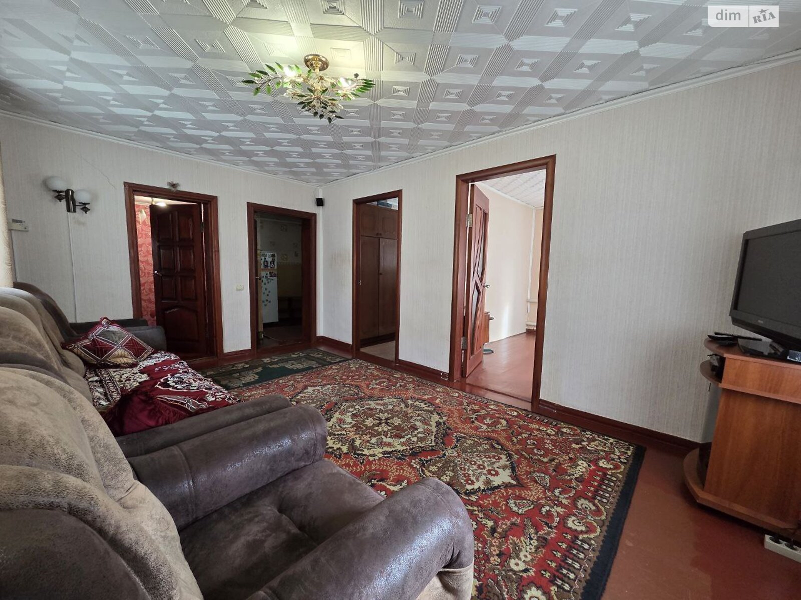 одноэтажный дом с ремонтом, 63.9 кв. м, дерево и кирпич. Продажа в Черкассах район Приднепровский фото 1 одноэтажный дом с ремонтом, 63.9 кв. м, дерево и кирпич. Продажа в Черкассах район Приднепровский фото 1