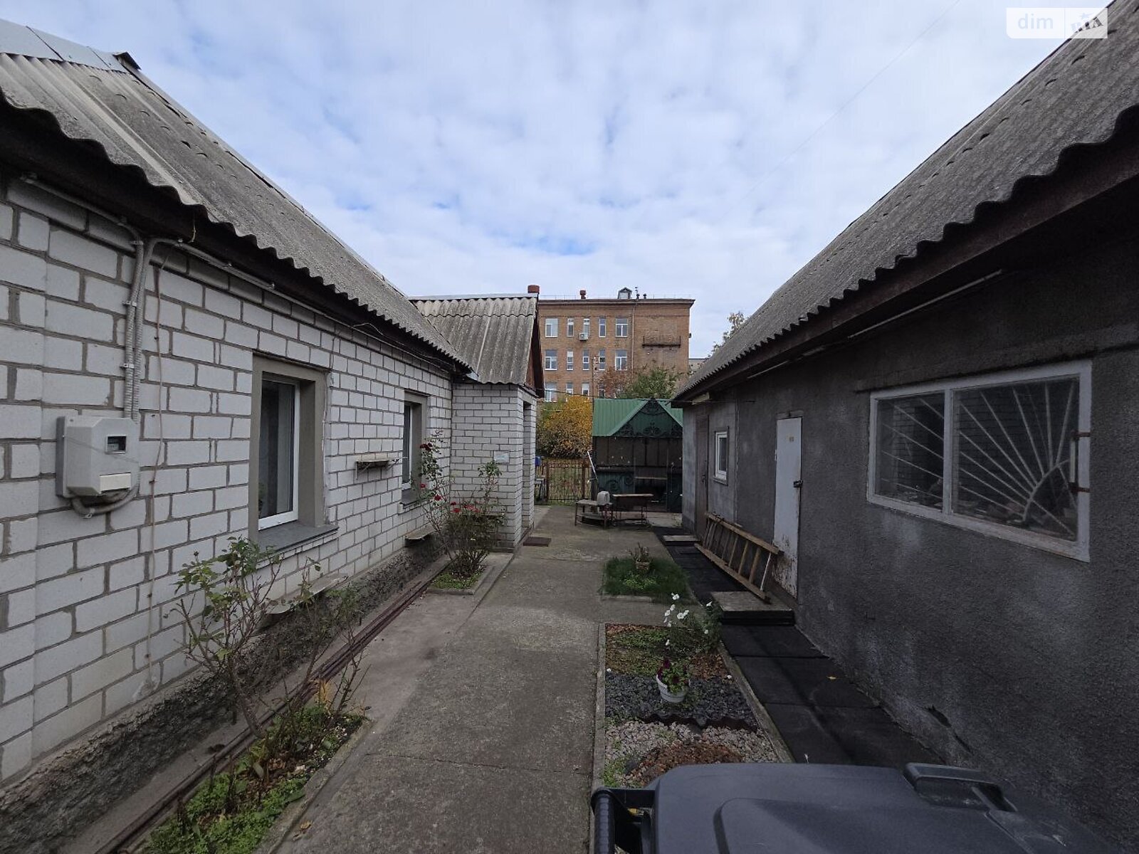 одноэтажный дом с ремонтом, 63.9 кв. м, дерево и кирпич. Продажа в Черкассах район Приднепровский фото 1 одноэтажный дом с ремонтом, 63.9 кв. м, дерево и кирпич. Продажа в Черкассах район Приднепровский фото 1