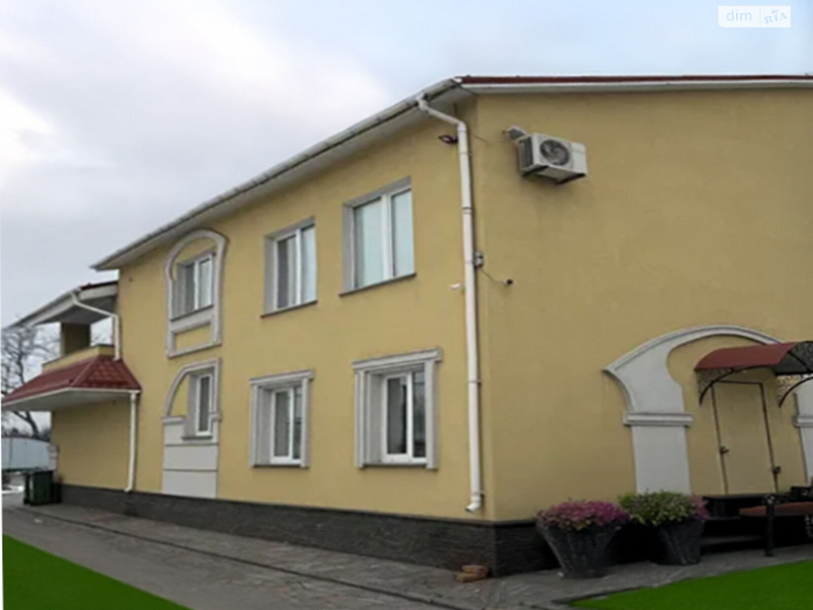 двоповерховий будинок з балконом, 350 кв. м, цегла. Продаж в Черкасах, район Придніпровський фото 1 двоповерховий будинок з балконом, 350 кв. м, цегла. Продаж в Черкасах, район Придніпровський фото 1