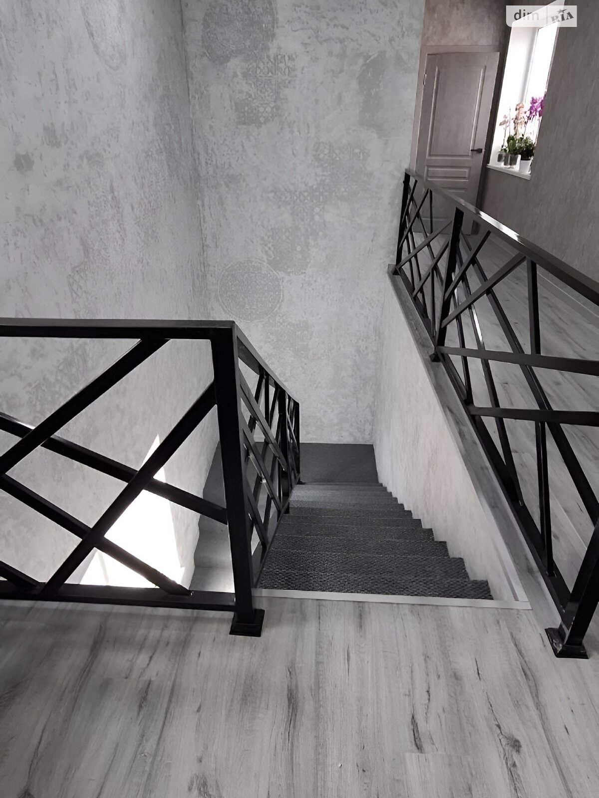двоповерховий будинок з гаражем, 240 кв. м, піноблок. Продаж в Черкасах, район Придніпровський фото 1 двоповерховий будинок з гаражем, 240 кв. м, піноблок. Продаж в Черкасах, район Придніпровський фото 1