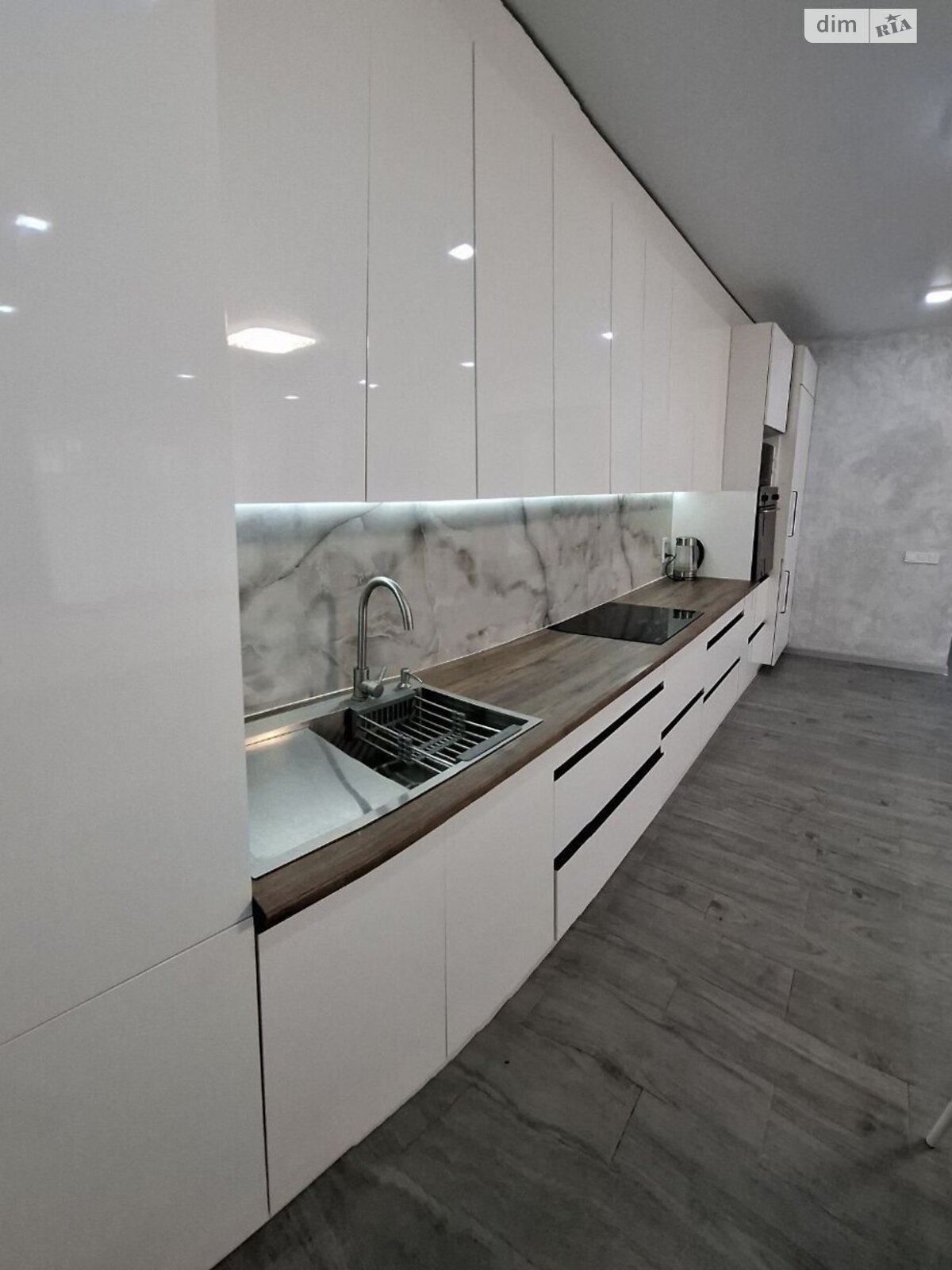 двоповерховий будинок з гаражем, 240 кв. м, піноблок. Продаж в Черкасах, район Придніпровський фото 1 двоповерховий будинок з гаражем, 240 кв. м, піноблок. Продаж в Черкасах, район Придніпровський фото 1