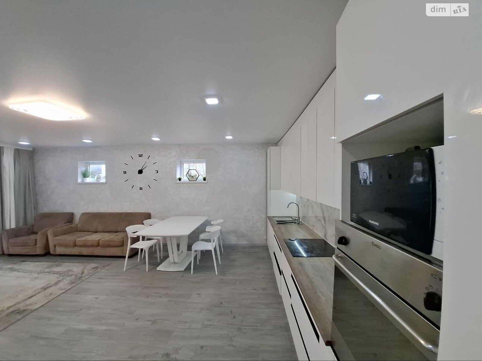 двоповерховий будинок з гаражем, 240 кв. м, піноблок. Продаж в Черкасах, район Придніпровський фото 1 двоповерховий будинок з гаражем, 240 кв. м, піноблок. Продаж в Черкасах, район Придніпровський фото 1