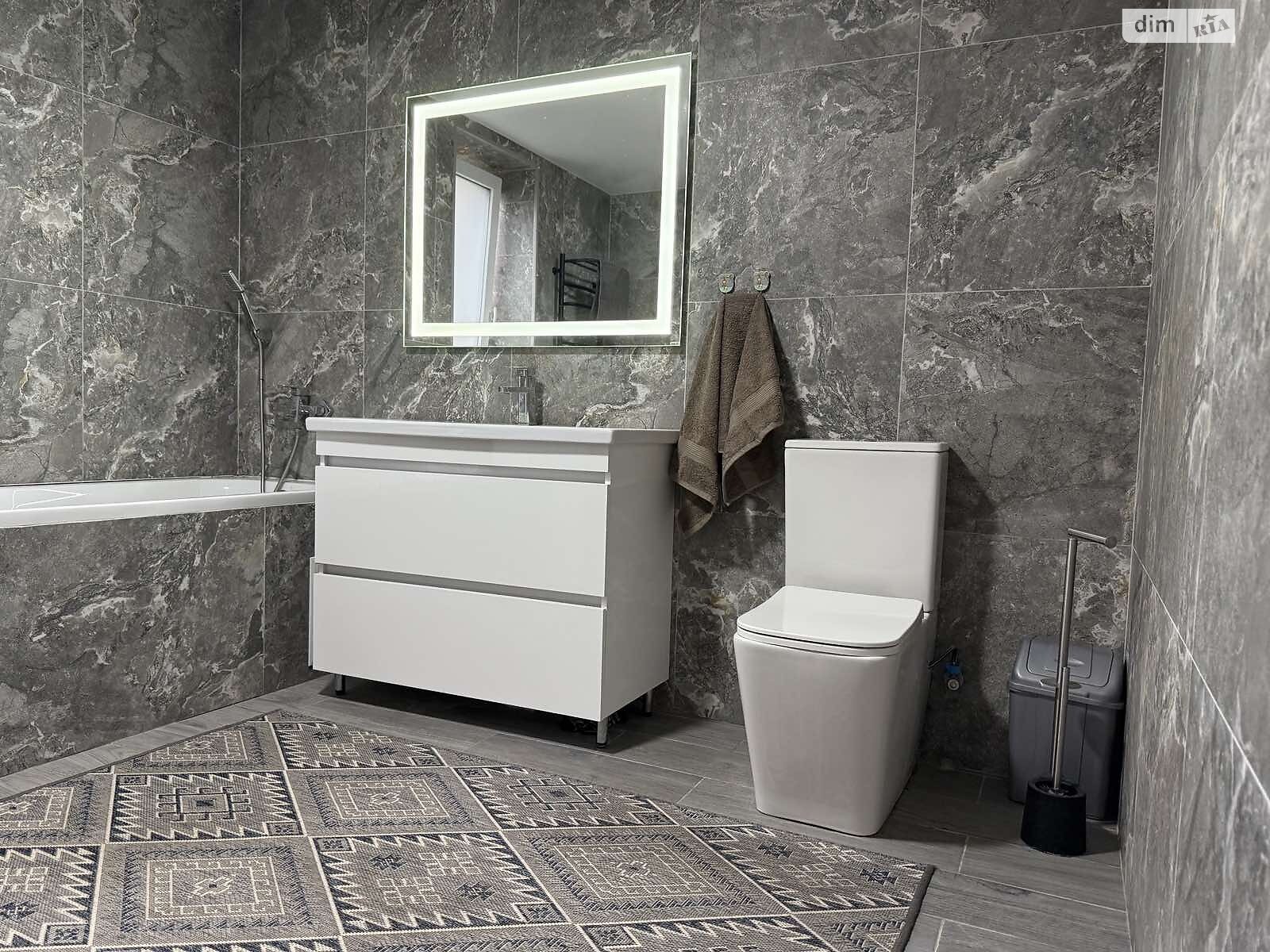 двухэтажный дом с балконом, 207.1 кв. м, шлакоблок. Продажа в Черкассах район Приднепровский фото 1