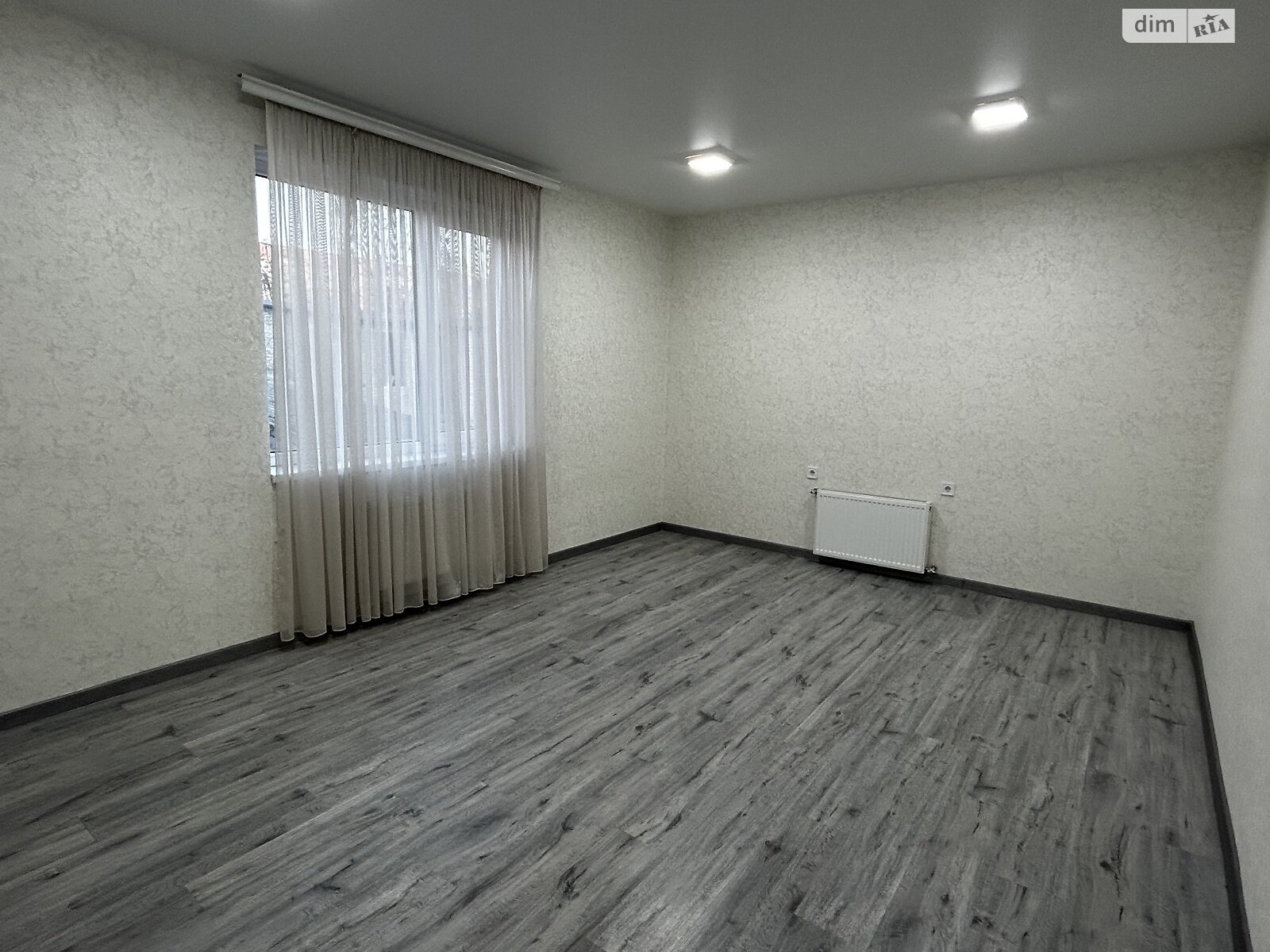 двухэтажный дом с балконом, 207.1 кв. м, шлакоблок. Продажа в Черкассах район Приднепровский фото 1