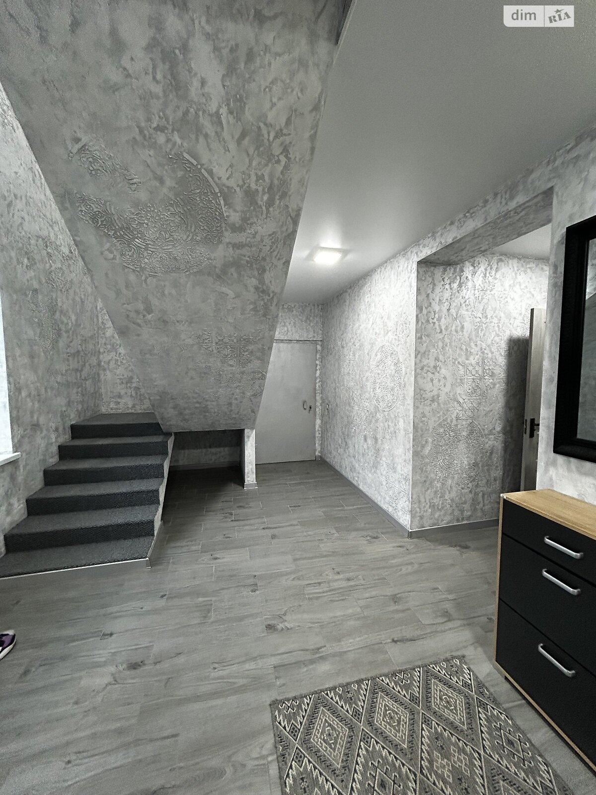 двухэтажный дом с балконом, 207.1 кв. м, шлакоблок. Продажа в Черкассах район Приднепровский фото 1