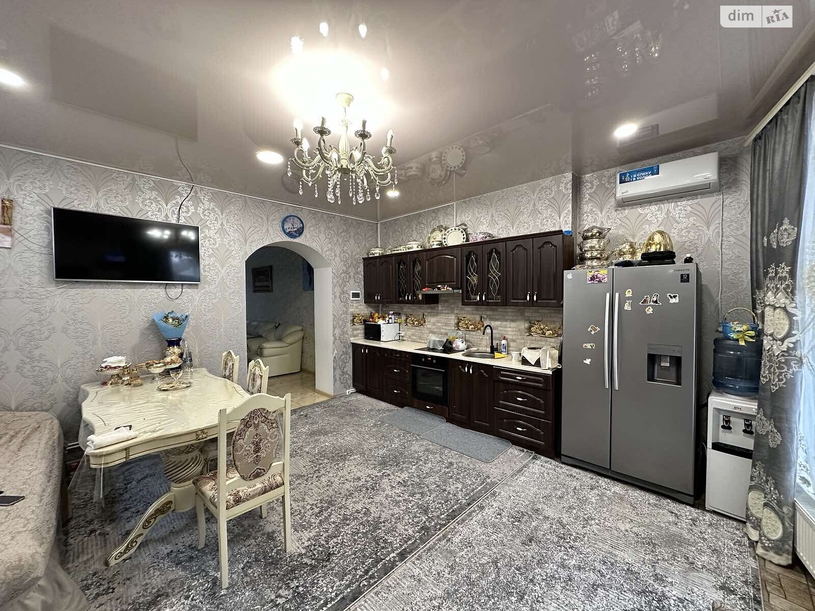 двоповерховий будинок, 180 кв. м, цегла. Продаж в Черкасах, район Придніпровський фото 1 двоповерховий будинок, 180 кв. м, цегла. Продаж в Черкасах, район Придніпровський фото 1