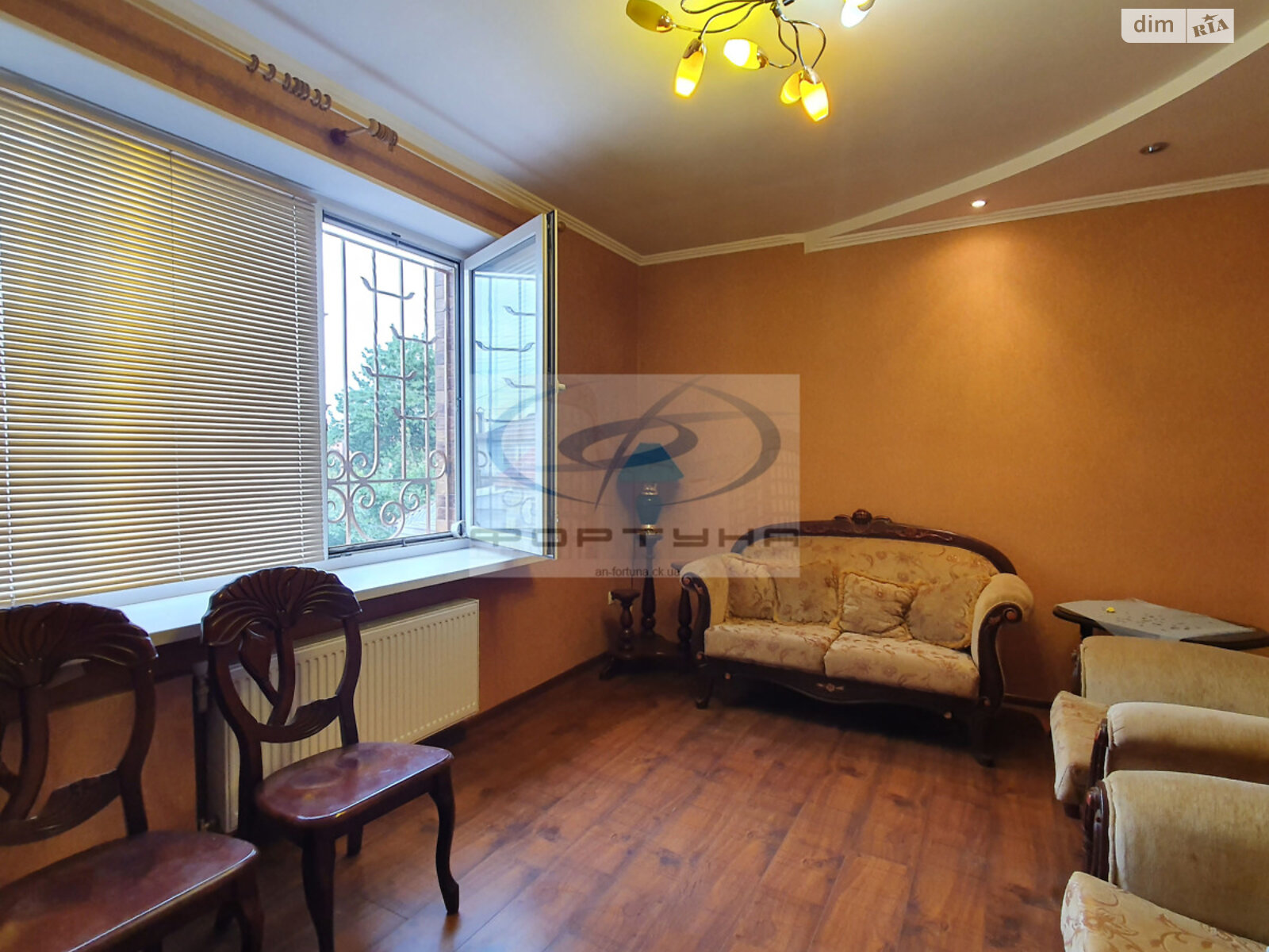 двоповерховий будинок з верандою, 250 кв. м, цегла. Продаж в Черкасах, район Соснівський фото 1 двоповерховий будинок з верандою, 250 кв. м, цегла. Продаж в Черкасах, район Соснівський фото 1