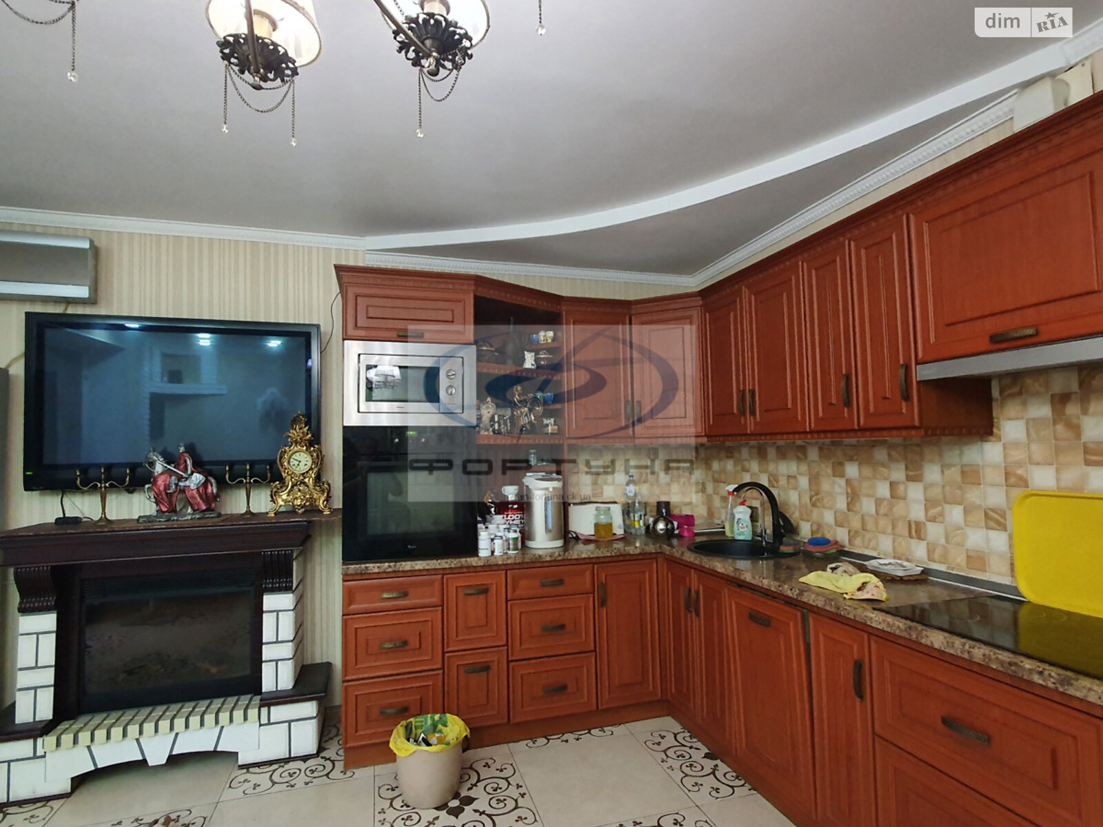 двоповерховий будинок з верандою, 250 кв. м, цегла. Продаж в Черкасах, район Соснівський фото 1 двоповерховий будинок з верандою, 250 кв. м, цегла. Продаж в Черкасах, район Соснівський фото 1