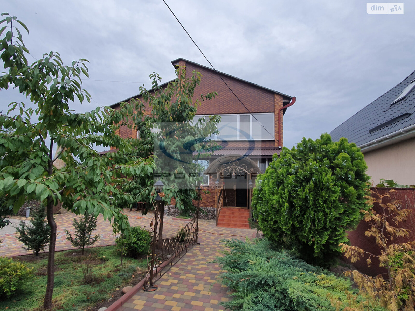 двоповерховий будинок з верандою, 250 кв. м, цегла. Продаж в Черкасах, район Соснівський фото 1 двоповерховий будинок з верандою, 250 кв. м, цегла. Продаж в Черкасах, район Соснівський фото 1