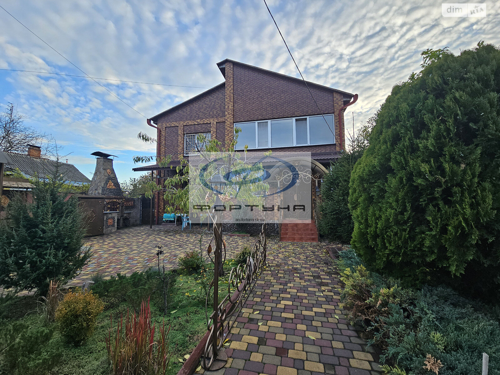 двоповерховий будинок з верандою, 250 кв. м, цегла. Продаж в Черкасах, район Соснівський фото 1 двоповерховий будинок з верандою, 250 кв. м, цегла. Продаж в Черкасах, район Соснівський фото 1