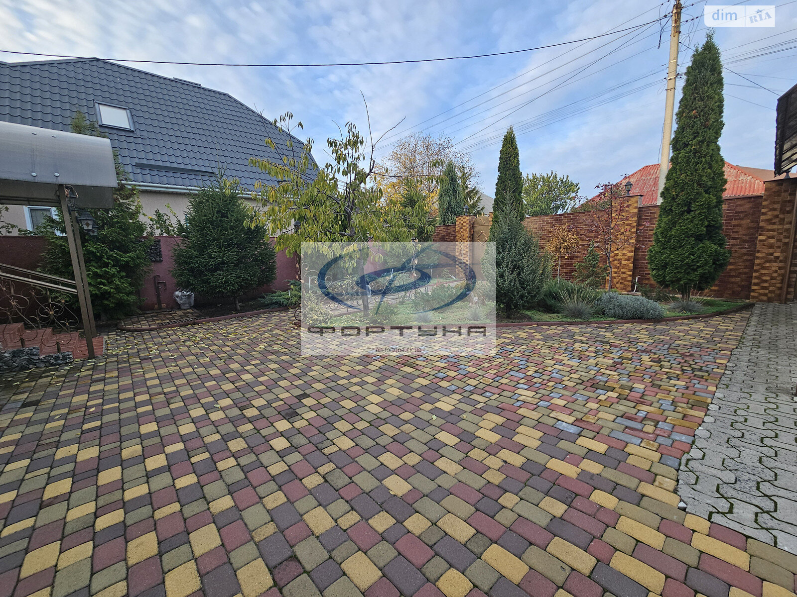 двоповерховий будинок з верандою, 250 кв. м, цегла. Продаж в Черкасах, район Соснівський фото 1 двоповерховий будинок з верандою, 250 кв. м, цегла. Продаж в Черкасах, район Соснівський фото 1