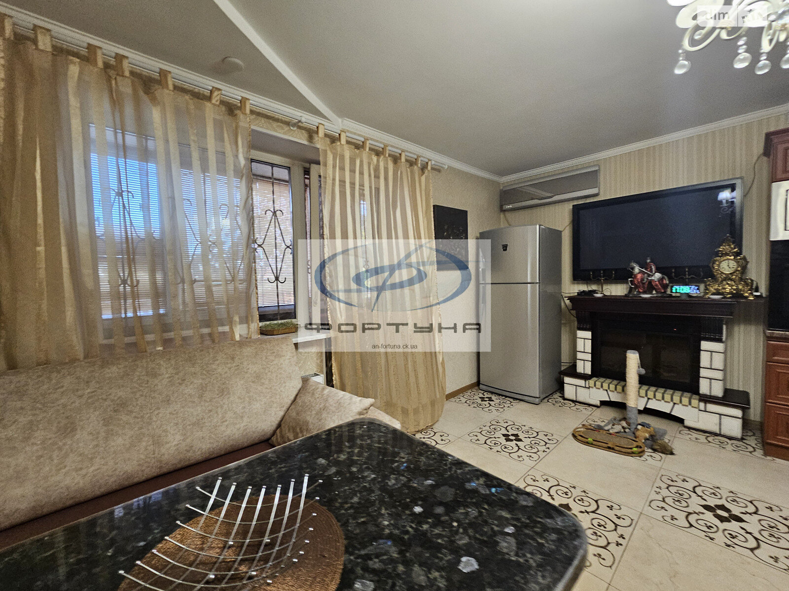 двоповерховий будинок з верандою, 250 кв. м, цегла. Продаж в Черкасах, район Соснівський фото 1 двоповерховий будинок з верандою, 250 кв. м, цегла. Продаж в Черкасах, район Соснівський фото 1