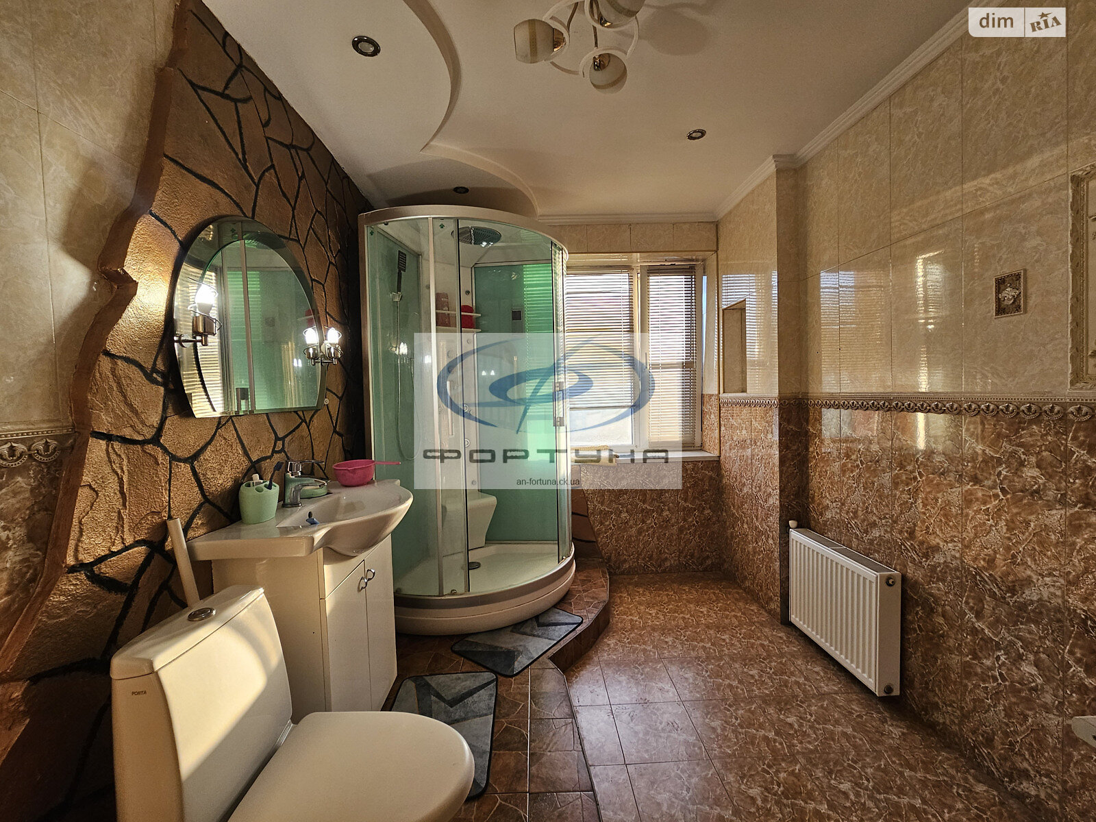 двоповерховий будинок з верандою, 250 кв. м, цегла. Продаж в Черкасах, район Соснівський фото 1 двоповерховий будинок з верандою, 250 кв. м, цегла. Продаж в Черкасах, район Соснівський фото 1