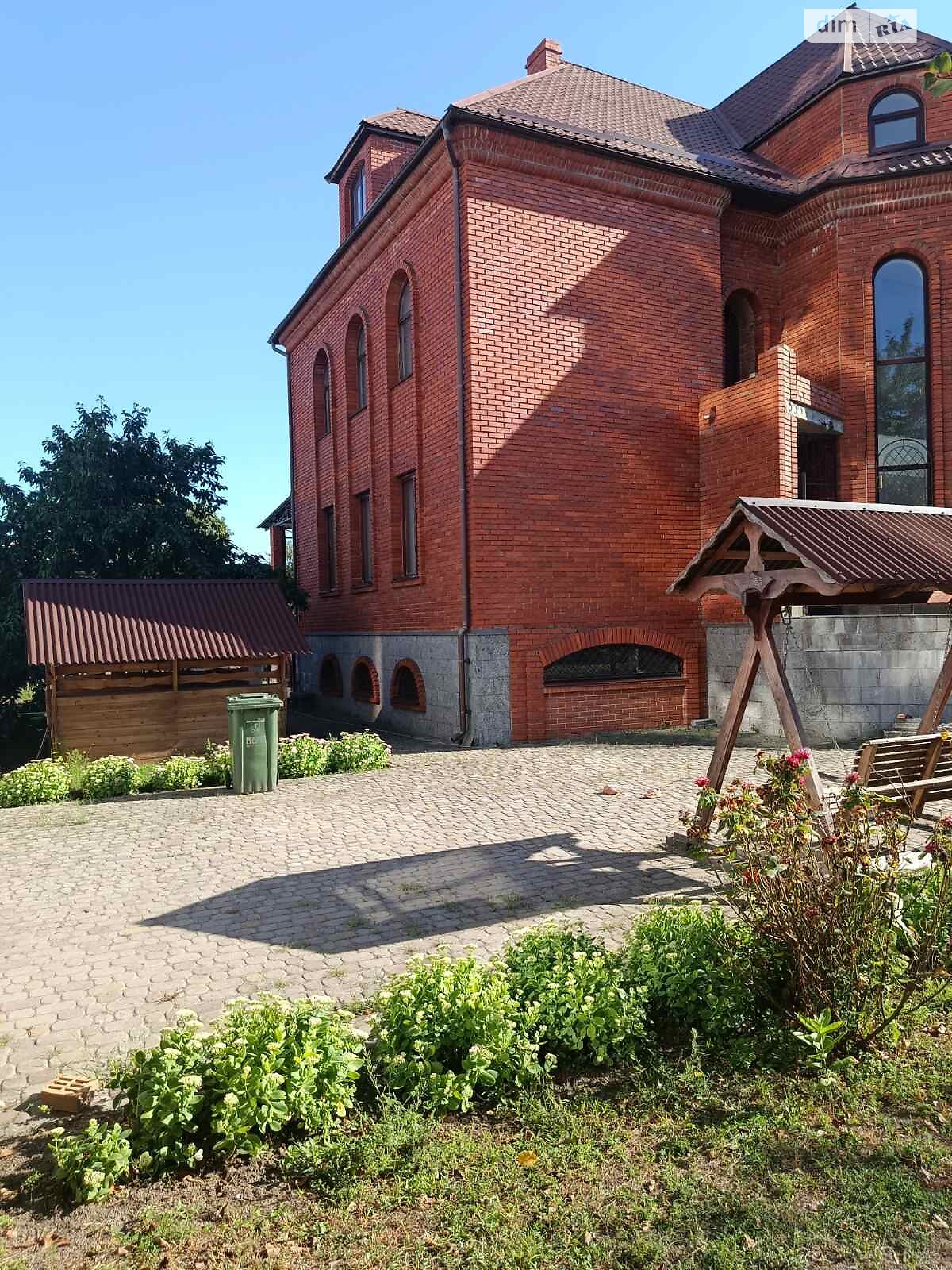 триповерховий будинок, 585 кв. м, цегла. Продаж в Черкасах, район Центр фото 1