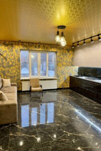 двухэтажный дом с балконом, 120 кв. м, кирпич. Продажа в Черкассах фото 2