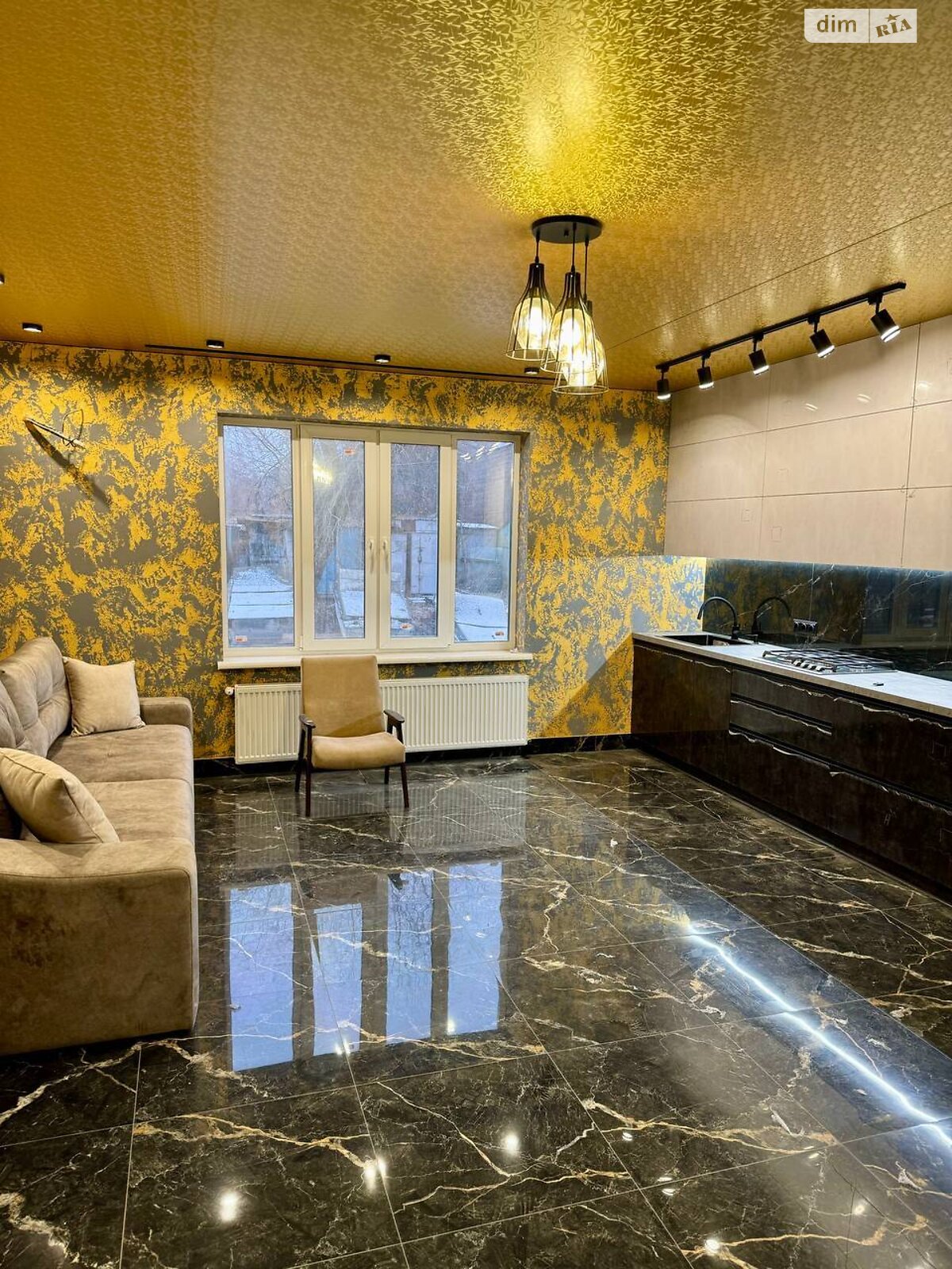 двоповерховий будинок з балконом, 120 кв. м, цегла. Продаж в Черкасах фото 1 двоповерховий будинок з балконом, 120 кв. м, цегла. Продаж в Черкасах фото 1