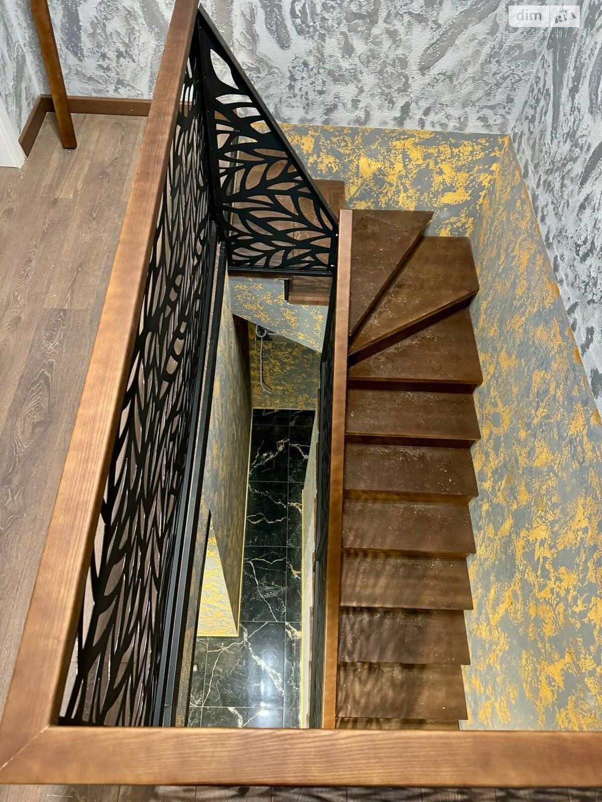 двоповерховий будинок з балконом, 120 кв. м, цегла. Продаж в Черкасах фото 1 двоповерховий будинок з балконом, 120 кв. м, цегла. Продаж в Черкасах фото 1