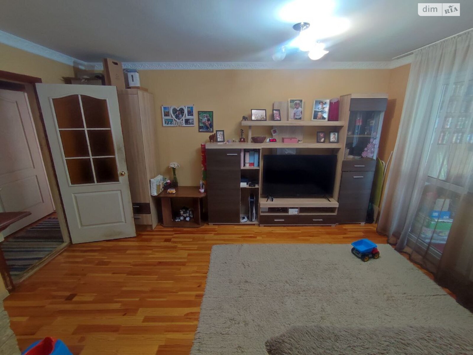 триповерховий будинок з опаленням, 280 кв. м, цегла. Продаж в Черкасах, район Зелений фото 1 триповерховий будинок з опаленням, 280 кв. м, цегла. Продаж в Черкасах, район Зелений фото 1