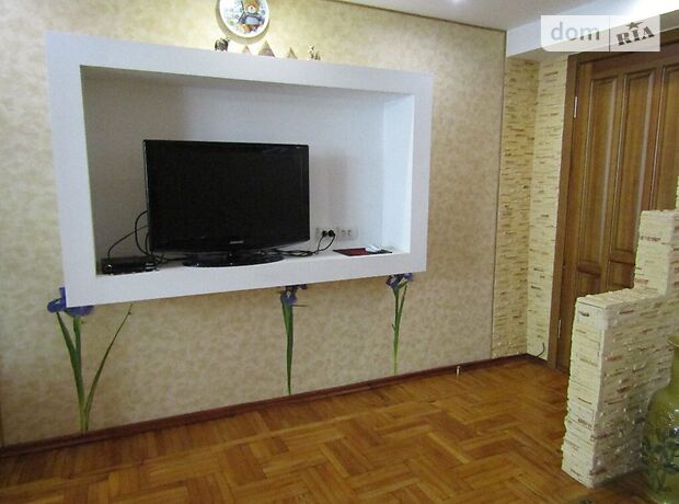 одноэтажный дом с садом, 160 кв. м, кирпич. Продажа в Черкассах район Грузовой порт фото 1 одноэтажный дом с садом, 160 кв. м, кирпич. Продажа в Черкассах район Грузовой порт фото 1
