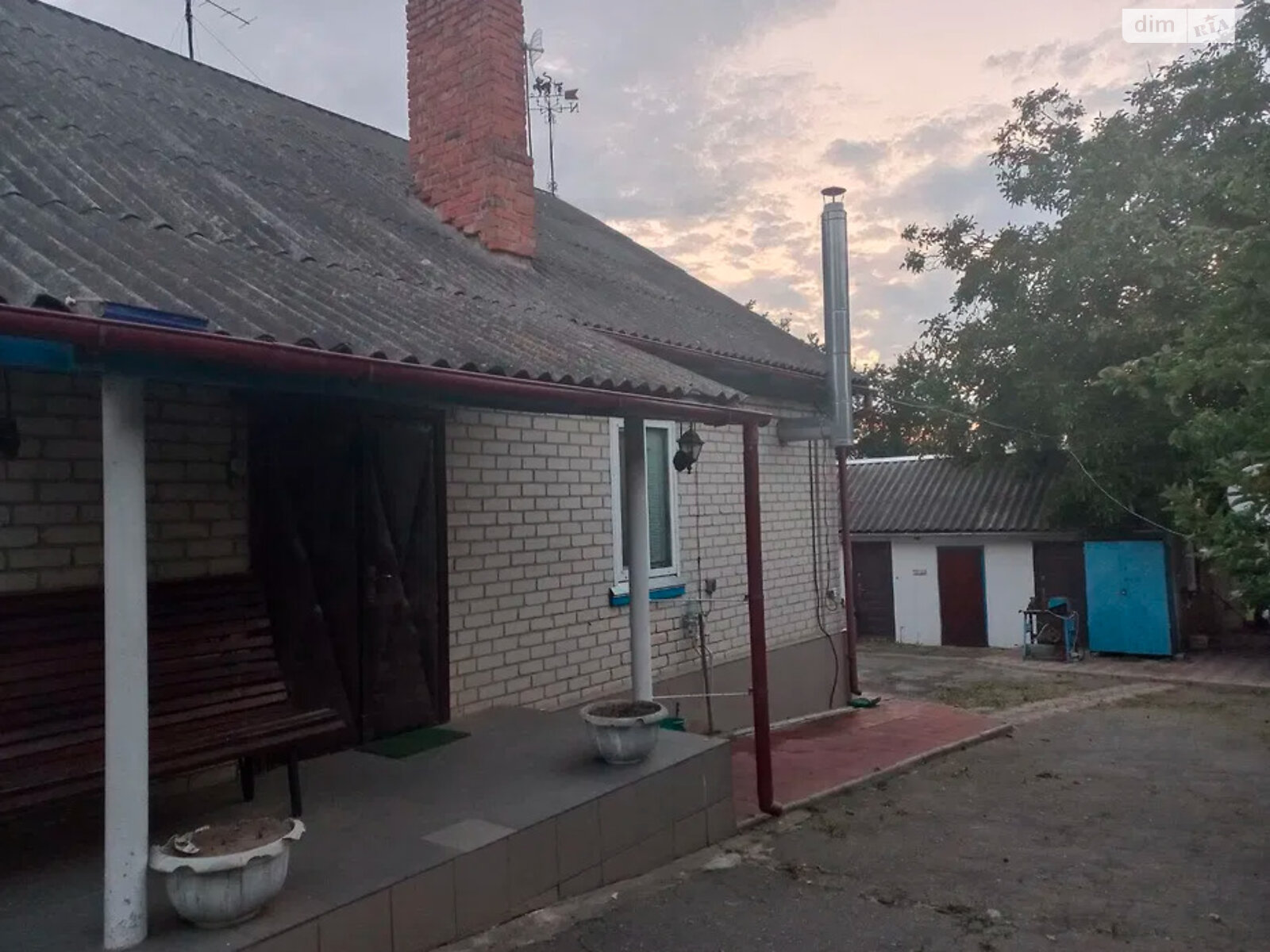 одноповерховий будинок з гаражем, 80 кв. м, цегла. Продаж у Чернече фото 1 одноповерховий будинок з гаражем, 80 кв. м, цегла. Продаж у Чернече фото 1