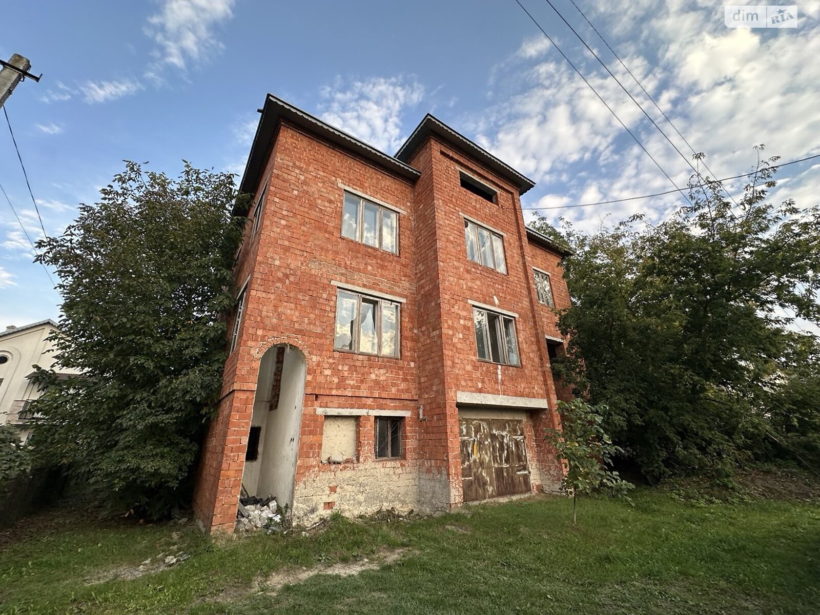 триповерховий будинок, 430 кв. м, цегла. Продаж у Чернієві фото 1 триповерховий будинок, 430 кв. м, цегла. Продаж у Чернієві фото 1