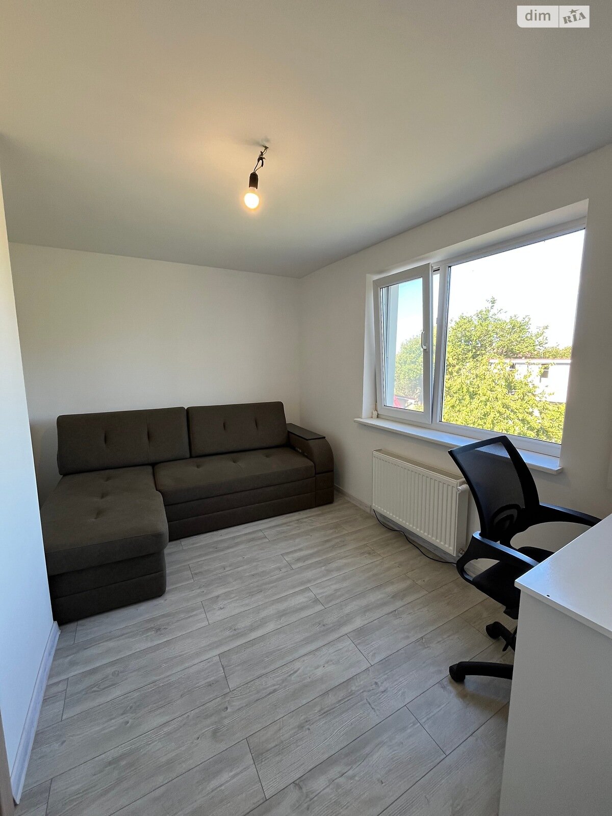 одноэтажный дом с ремонтом, 77.1 кв. м, кирпич. Продажа в Чернигове район Александровка фото 1 одноэтажный дом с ремонтом, 77.1 кв. м, кирпич. Продажа в Чернигове район Александровка фото 1