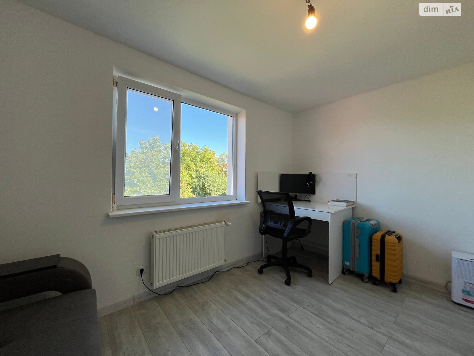 одноэтажный дом с ремонтом, 77.1 кв. м, кирпич. Продажа в Чернигове район Александровка фото 1 одноэтажный дом с ремонтом, 77.1 кв. м, кирпич. Продажа в Чернигове район Александровка фото 1