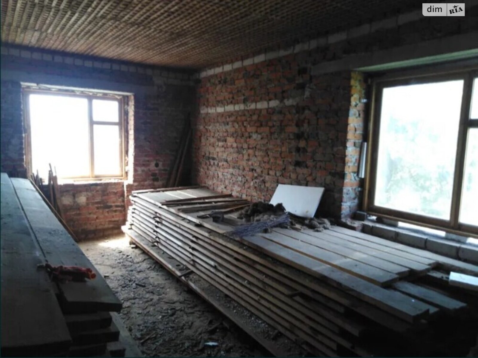 двухэтажный дом с балконом, 171.6 кв. м, кирпич. Продажа в Чернигове район Астра фото 1 двухэтажный дом с балконом, 171.6 кв. м, кирпич. Продажа в Чернигове район Астра фото 1