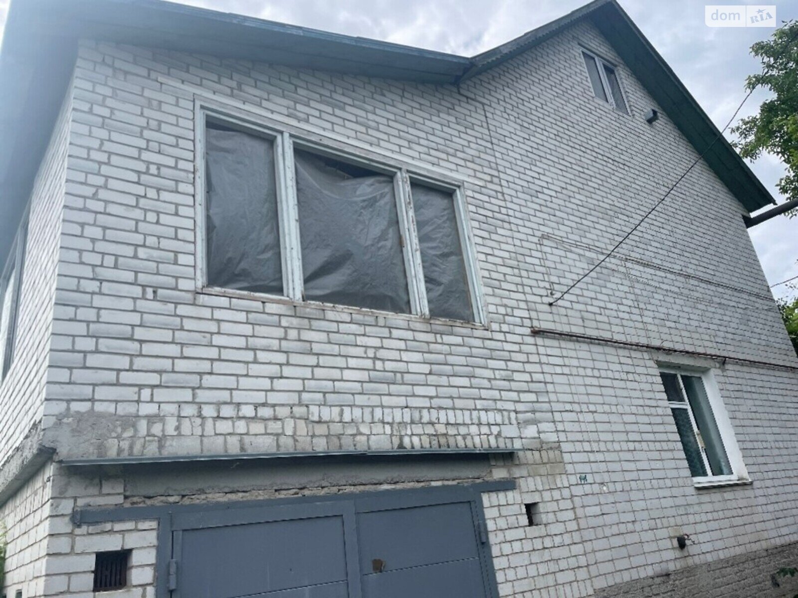двухэтажный дом с гаражом, 229 кв. м, кирпич. Продажа в Чернигове район Бобровица фото 1