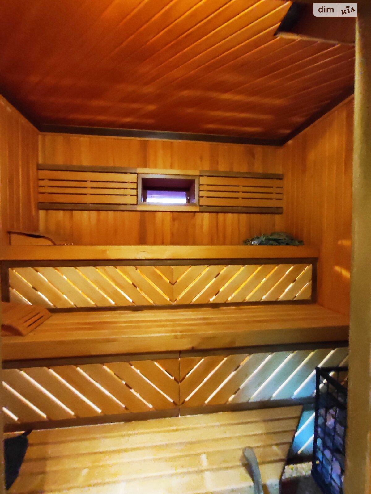 двухэтажный дом с гаражом, 154.8 кв. м, кирпич. Продажа в Чернигове район Бобровица фото 1 двухэтажный дом с гаражом, 154.8 кв. м, кирпич. Продажа в Чернигове район Бобровица фото 1