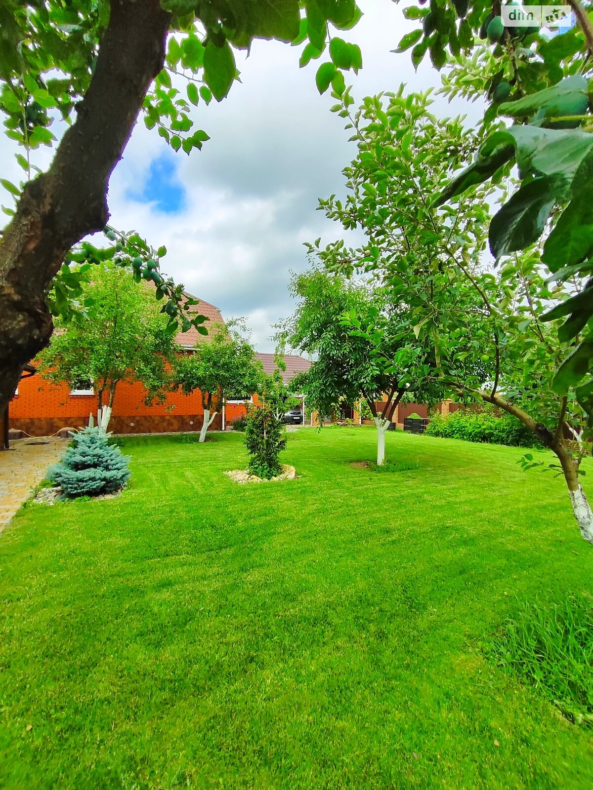 двухэтажный дом с гаражом, 154.8 кв. м, кирпич. Продажа в Чернигове район Бобровица фото 1 двухэтажный дом с гаражом, 154.8 кв. м, кирпич. Продажа в Чернигове район Бобровица фото 1