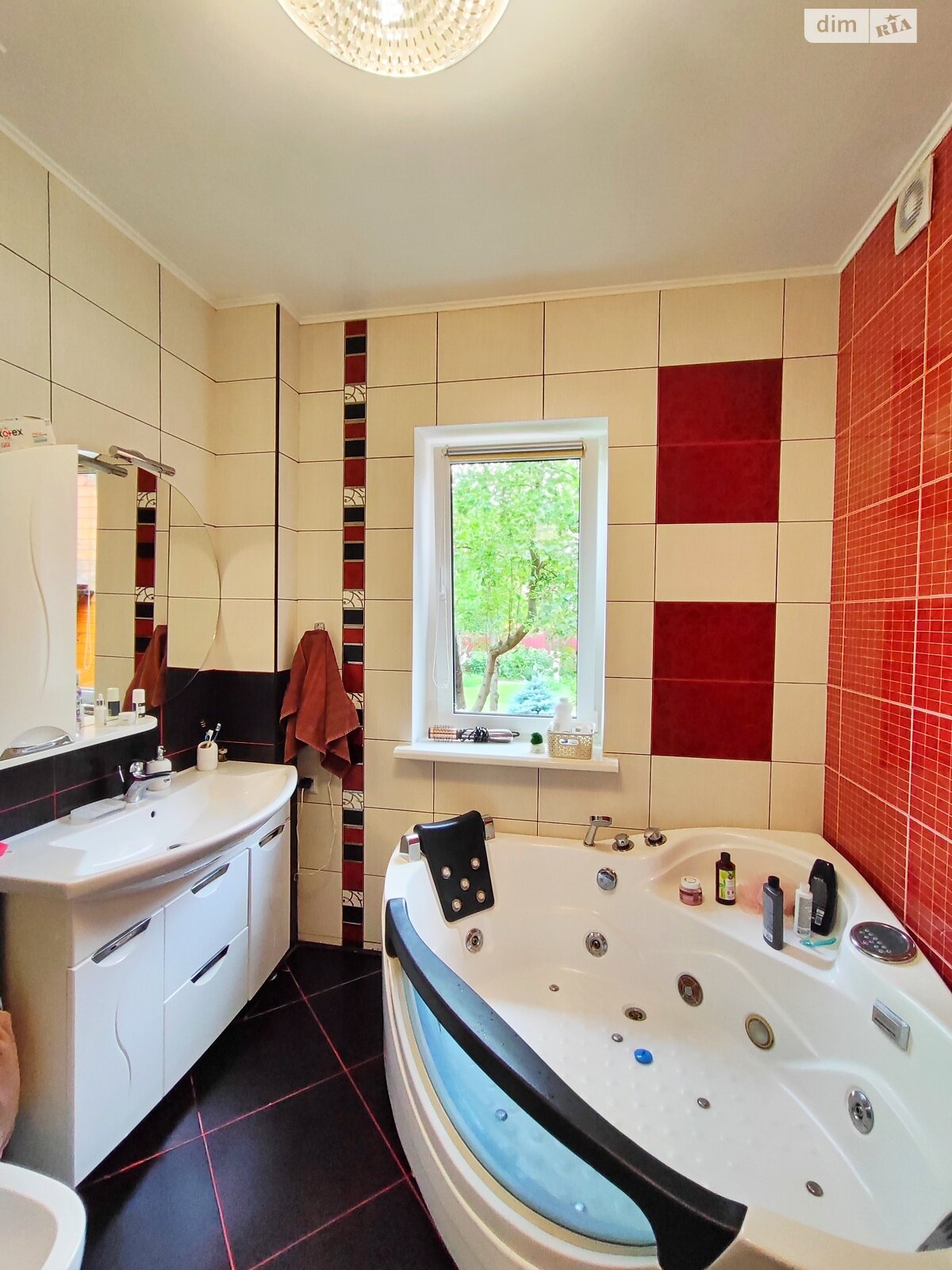 двухэтажный дом с гаражом, 154.8 кв. м, кирпич. Продажа в Чернигове район Бобровица фото 1 двухэтажный дом с гаражом, 154.8 кв. м, кирпич. Продажа в Чернигове район Бобровица фото 1