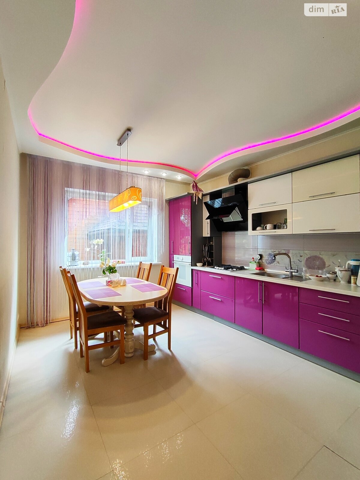 двухэтажный дом с гаражом, 154.8 кв. м, кирпич. Продажа в Чернигове район Бобровица фото 1 двухэтажный дом с гаражом, 154.8 кв. м, кирпич. Продажа в Чернигове район Бобровица фото 1