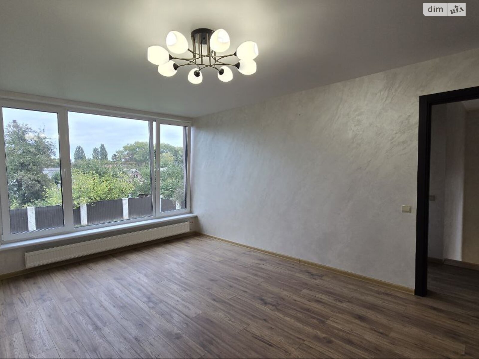 двухэтажный дом с ремонтом, 173.9 кв. м, кирпич. Продажа в Чернигове район Деснянский фото 1 двухэтажный дом с ремонтом, 173.9 кв. м, кирпич. Продажа в Чернигове район Деснянский фото 1