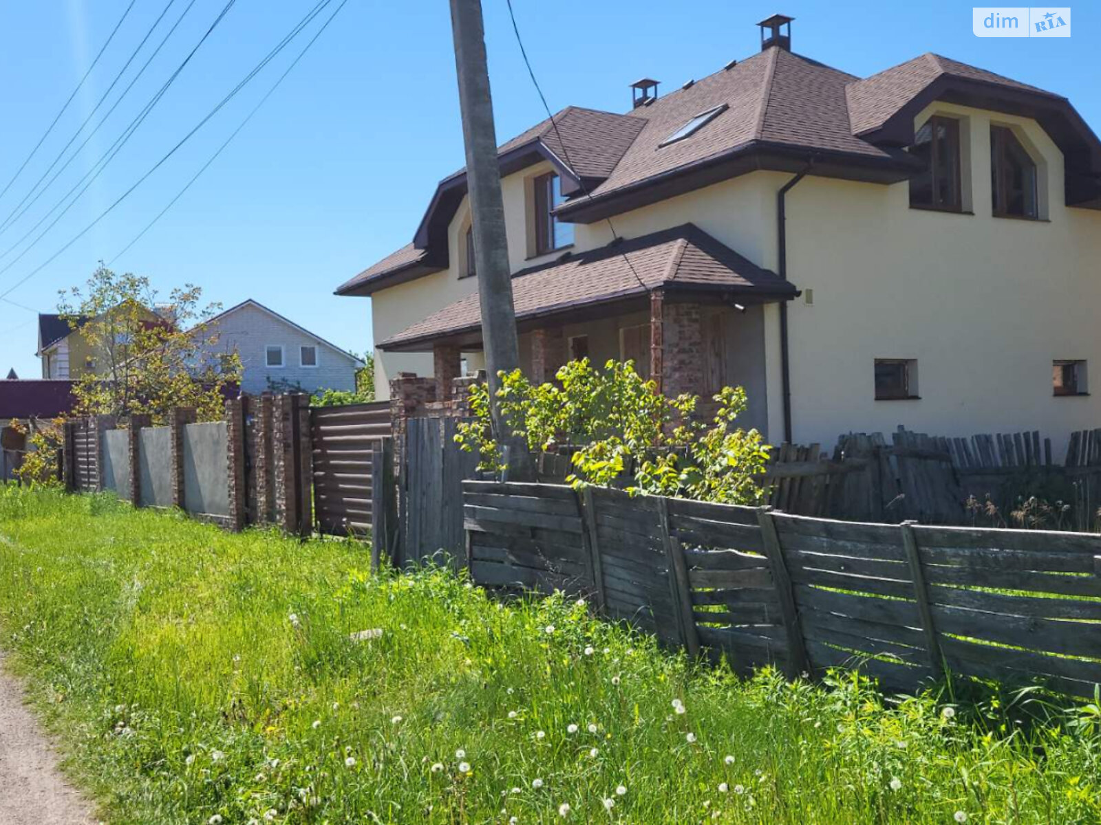 двоповерховий будинок, 214.4 кв. м, кирпич. Продаж в Чернігові, район Деснянський фото 1 двоповерховий будинок, 214.4 кв. м, кирпич. Продаж в Чернігові, район Деснянський фото 1
